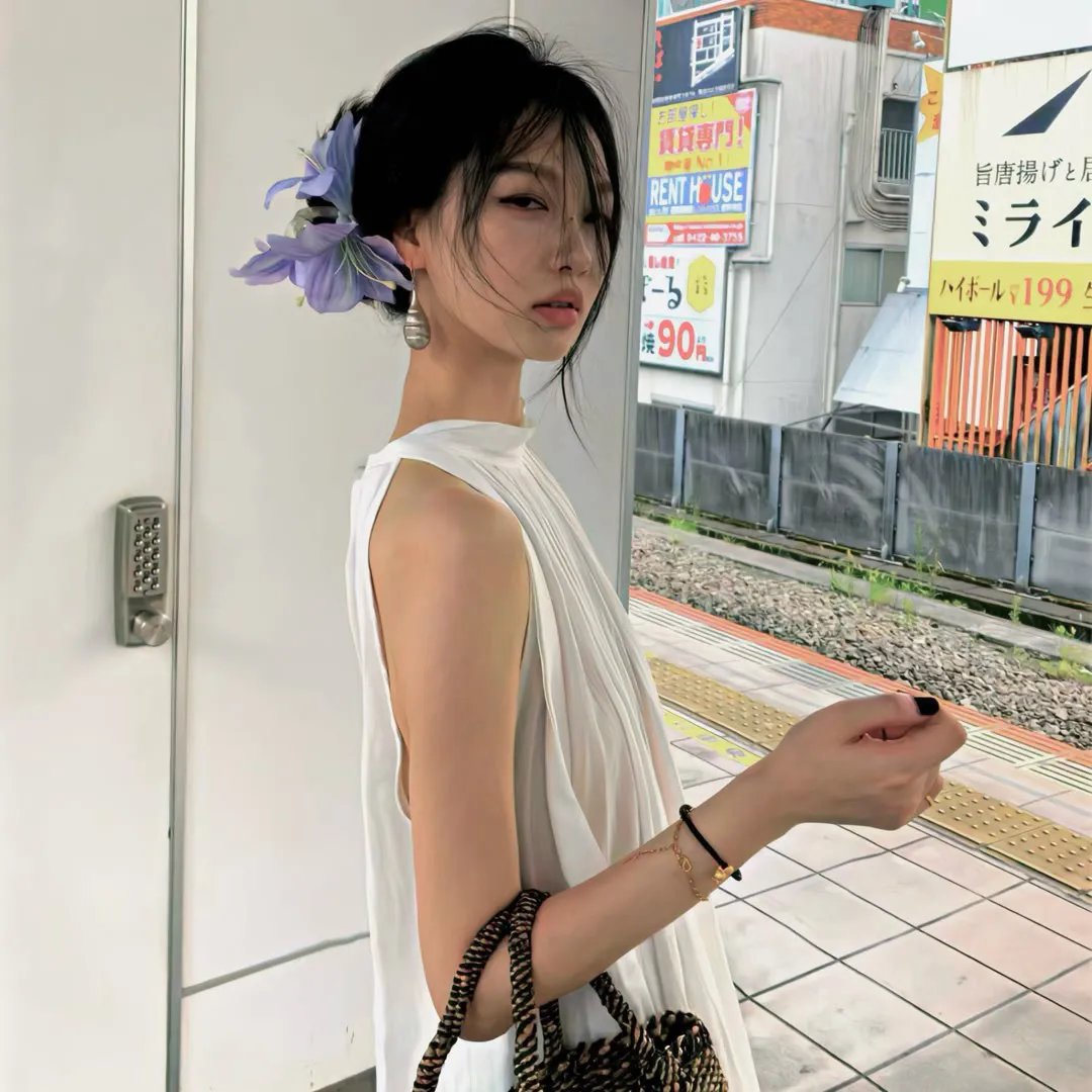 布劳涅森林的女人们